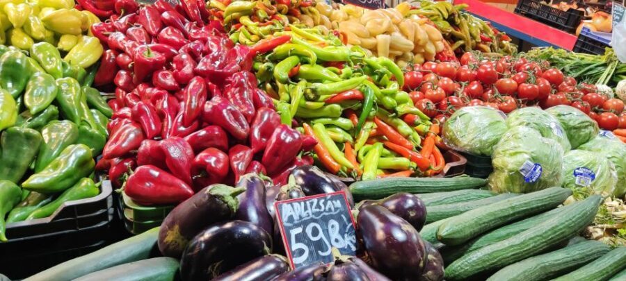 Budapest: Central Market Hall Guided Food Tour with Tastings - A Deep Dive into the Budapest Food Tour