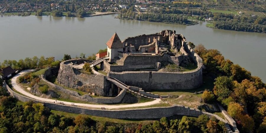 Budapest: Danube Bend Private Day Trip with a Local - Exploring Szentendre: Charm in Every Corner