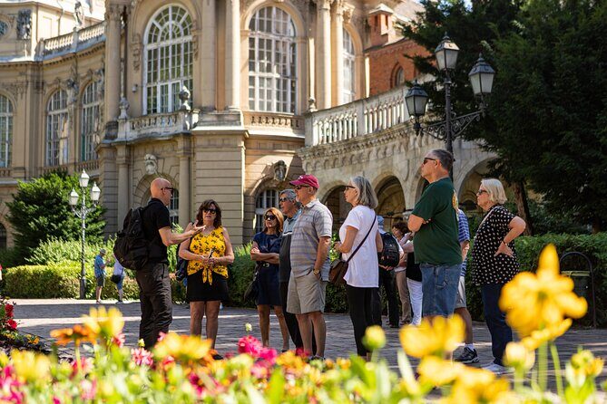 Budapest Downtown Walk with Chimney Cake and Metro Pass - A Detailed Look at the Budapest Downtown Walk