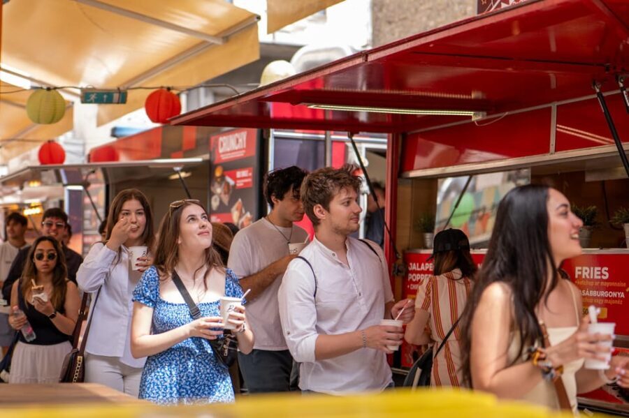 Budapest: Guided Food Tour with Wine, Beer, and Shots - Starting at Kazinczy Street Synagogue: A Cultural and Culinary Introduction