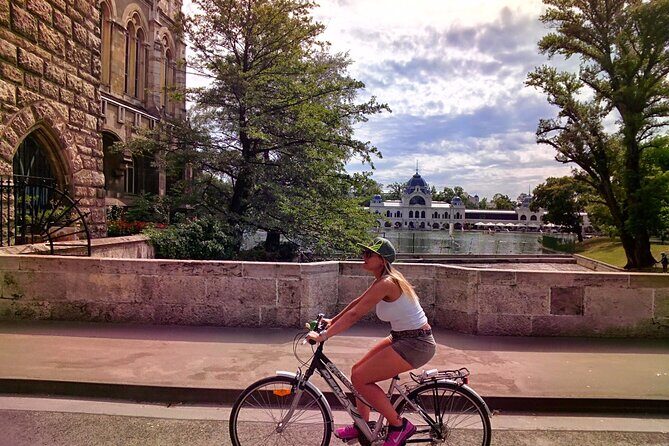 Budapest Highlights Bike Tour with local guide - Potential Drawbacks