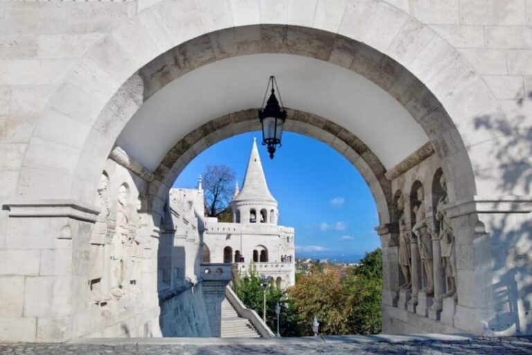 Budapest: Insta-Perfect Walk with a Local - Key Points