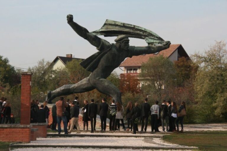 Budapest: Memento Park and Icons of Communism Guided Tour - The Sum Up