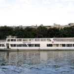 Budapest: New Years Eve Boat Cruise with Unlimited Drinks - Who Will Love This Cruise?