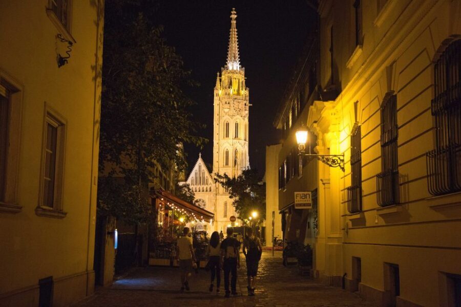 Budapest: Night Walking Tour with River Cruise and Wine - Who Should Consider This Tour?