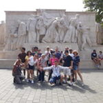 Budapest: Parliament & Its Surroundings Tour with Folk Music - Value and Practicality
