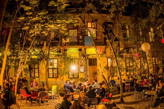 Budapest Party District Bar-Hop with 2hrs Unlimited Drinks - A Deep Dive into the Budapest Party District Bar-Hop