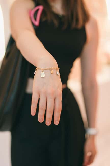 Budapest: Personalized Bracelet-Making Experience - What’s Included & What’s Not