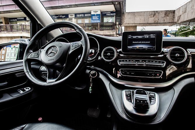 Budapest Private Airport Transfer in a Luxury Minivan - FAQs