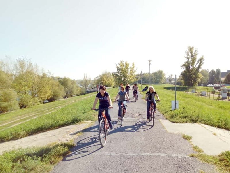 Budapest: Self-Guided Bike Tour to scenic Szentendre - Exploring the Budapest to Szentendre Bike Tour in Detail