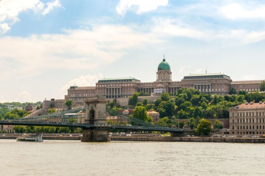 Budapest: Summer Brunch & Cruise with Prosecco or Cake - The Itinerary: What Youll See and Do