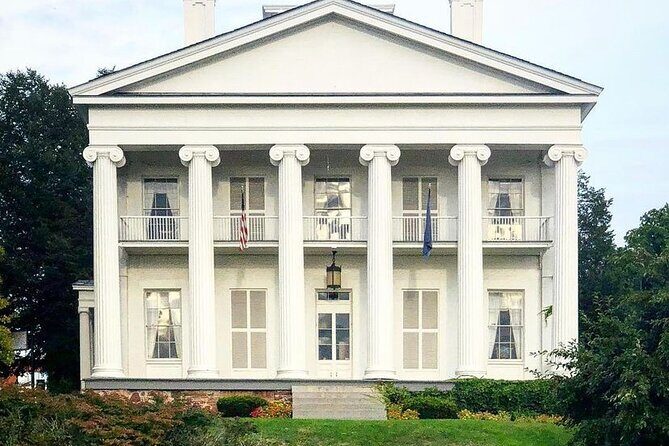 Burlington's Famous Ghosts Smartphone Guided Walking Tour - What the Tour Includes and Doesn’t