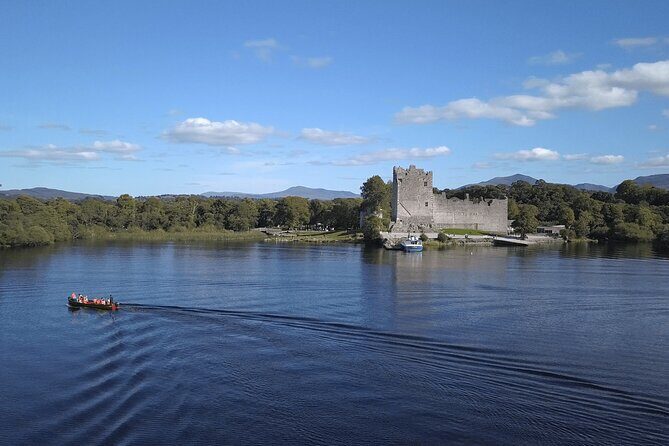 Bus & Boat Tour - The Lakes of Killarney Boat Trip