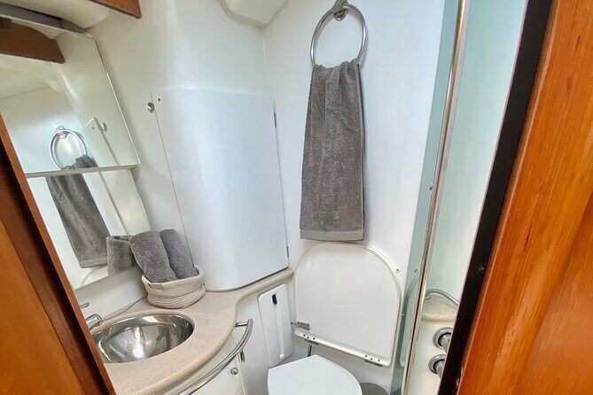 cabin charter in September, sailing boat, CYCLADES, SANTORINI, with CHEF - Practical Info and FAQs