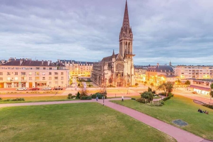 Caen : Private Walking Custom Tour with a Local Guide - Getting to Know the Caen Private Walking Tour