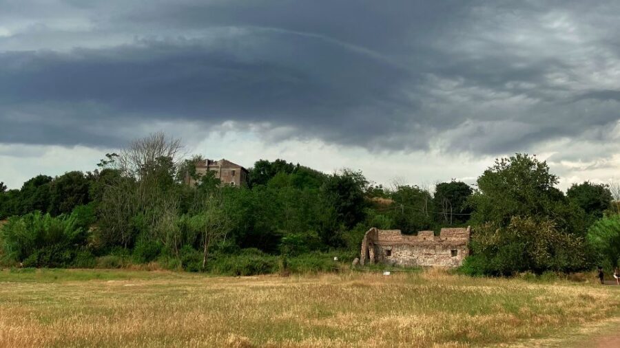 Caffarella Park: Rome's Secret Urban Hiking Paradise - Who Should Consider This Tour?