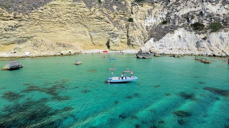 Cagliari: Boat Tour with 4 Swim Stops, Snorkeling & Prosecco