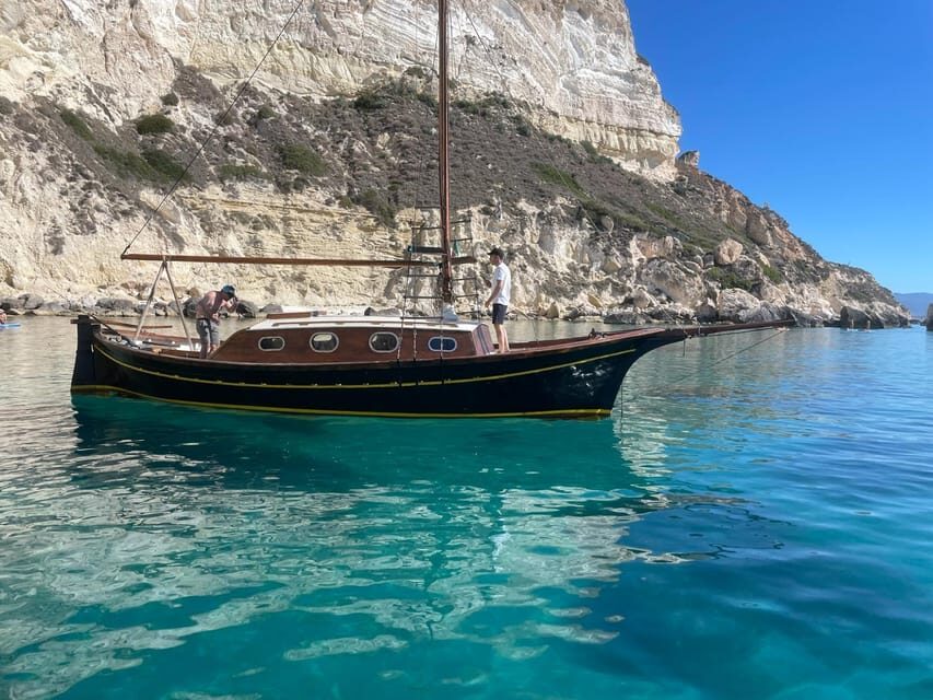 Cagliari: Classic Boat tour along the gulf with tasting. - The Sum Up