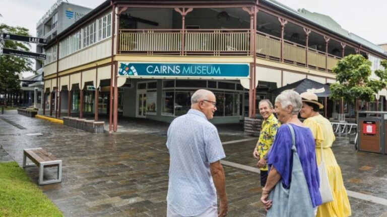 Cairns: City Sights Tour with Evening Dinner Cruise - Exploring Cairns: The Details