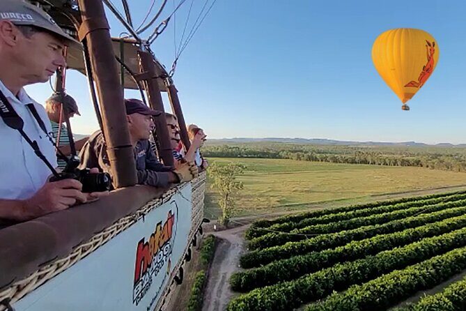 Cairns Classic Hot Air Balloon ride - Floating Over the Atherton Tablelands