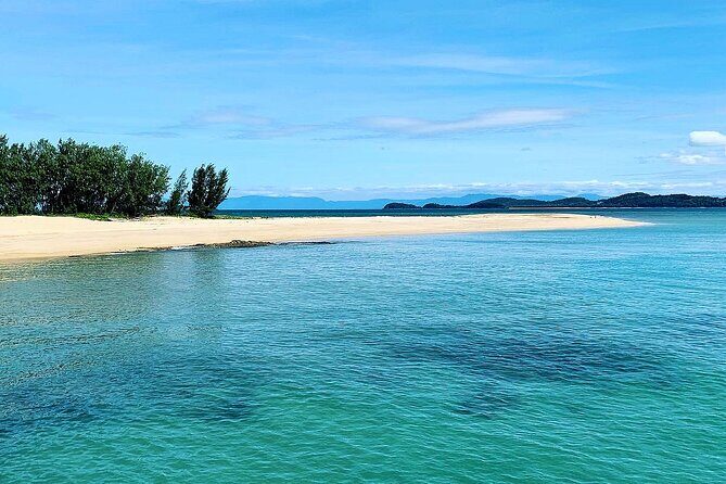 Cairns: Enjoy Dunk Island | Small Group | Outer Reef Snorkel - The Outer Reef: An Underwater Paradise