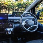 Cairns to Silky Oaks ONE WAY Private Transfer 6 pax - The Sum Up