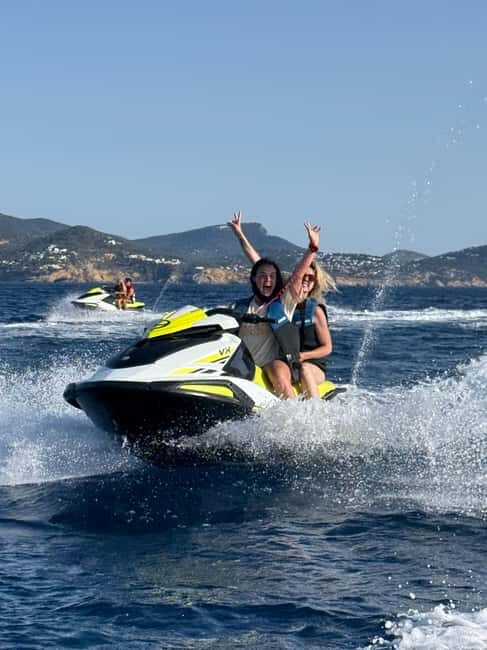 Cala Salada: 30-Minute Jet Ski Experience