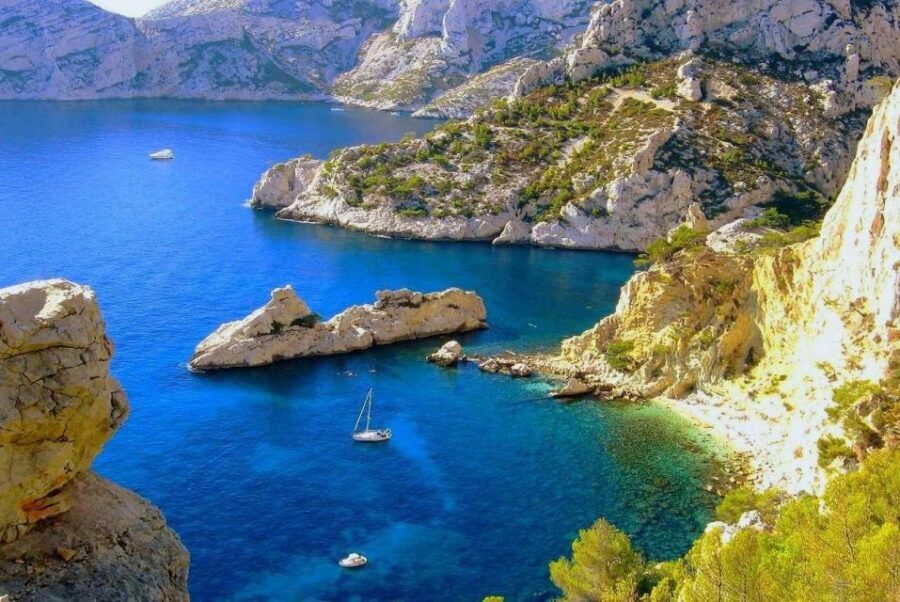 Calanques Of Cassis, the Village and Wine Tasting - The Sum Up