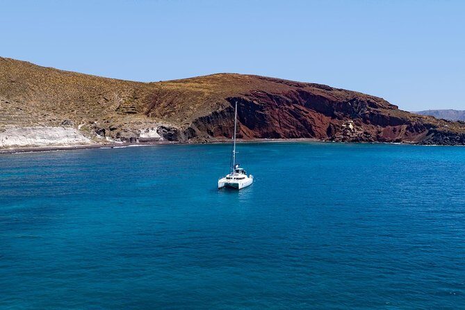 Caldera Cruise with Swim Stops, BBQ on board and drinks! - Why This Tour Works Well