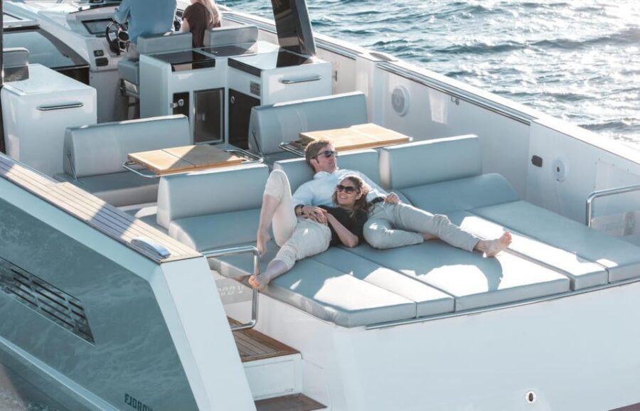 Caldera Private Cruise with Luxury Fjord 52 Motor Yacht - Analyzing the Value