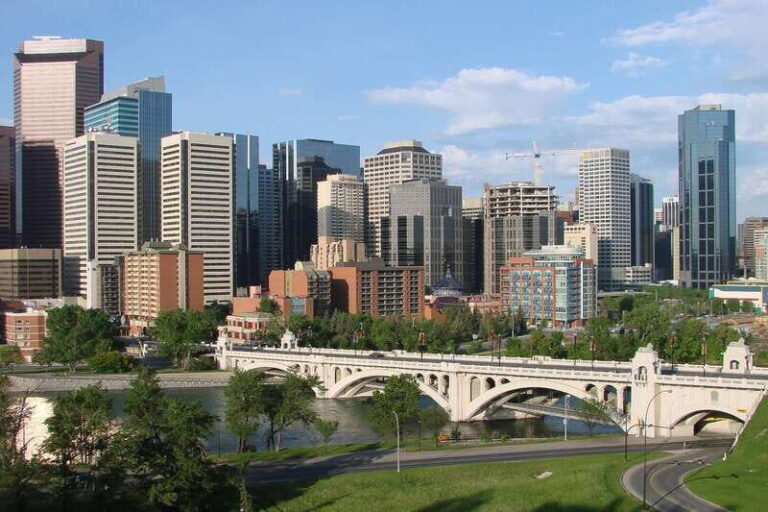 Calgary: 3.5-Hour Bus City Tour with Gasoline Alley Museum - Who Should Consider This Tour?