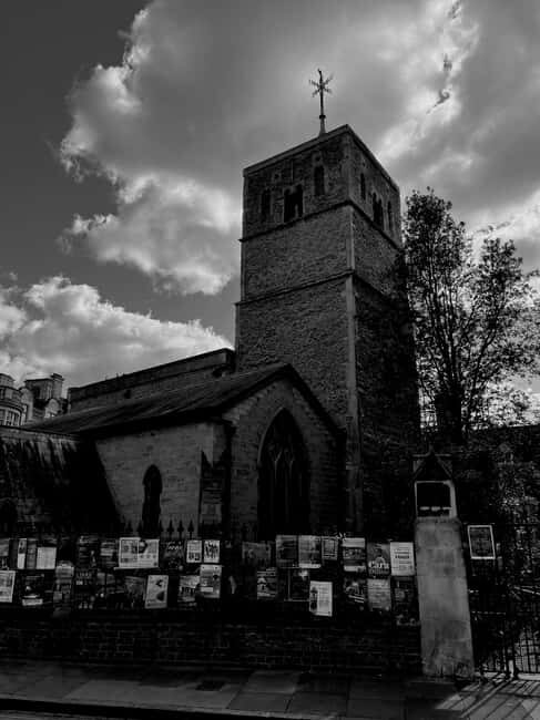 Cambridge: Alumni-led Ghost Tour - Who Should Consider This Tour?