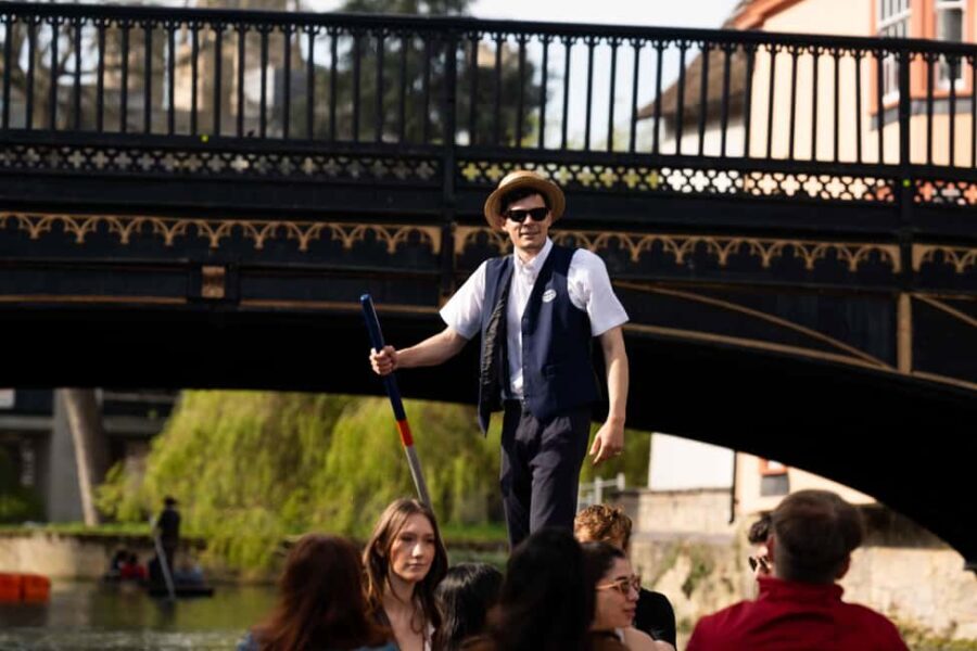 Cambridge: Punting Tour on the River Cam - Discover the Best of Cambridge from the Water