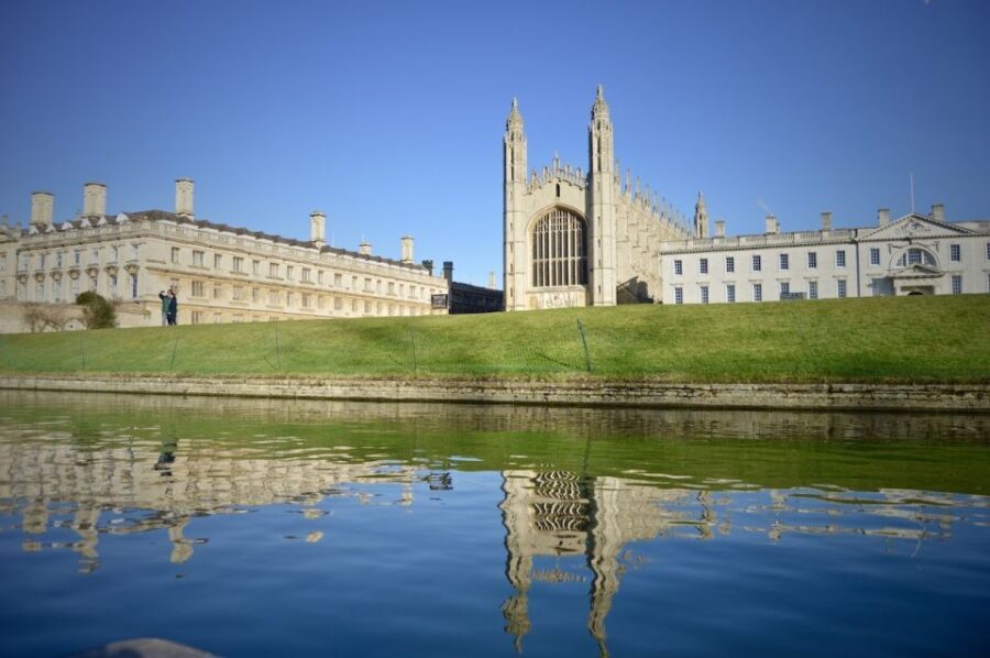 Cambridge: Shared Chauffeured Punting Tour - Who Should Book This Tour?
