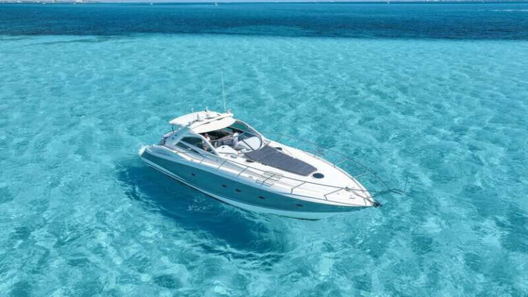 Cancun: 52-Foot Yacht Rental - An In-Depth Look at the Experience