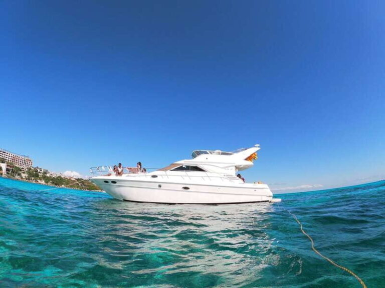 Cancun: Exclusive Sea Ray Express Bridge for 14 people - Frequently Asked Questions