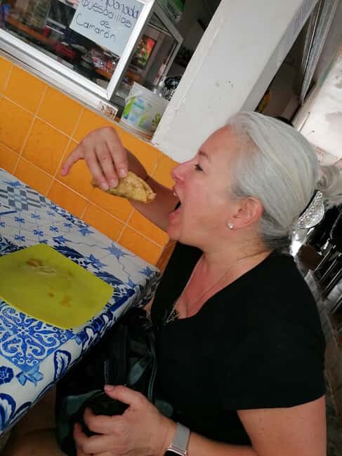 Cancún Foodie Delight: Local Markets & Street Food Feast - Tasting Experience at Pescaditos