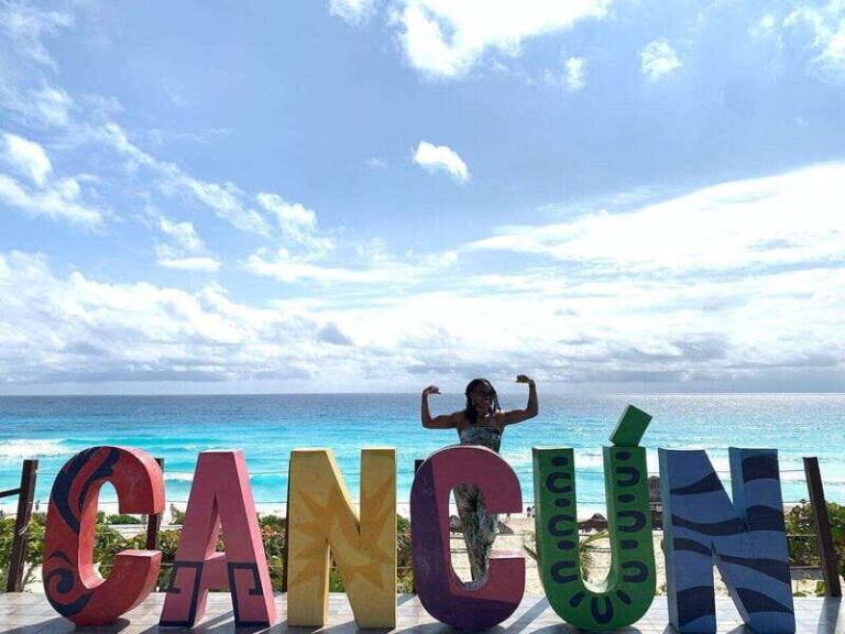 Cancun Guided Sightseeing, Shopping and Tasting Tour - A Deep Dive into the Tour Experience
