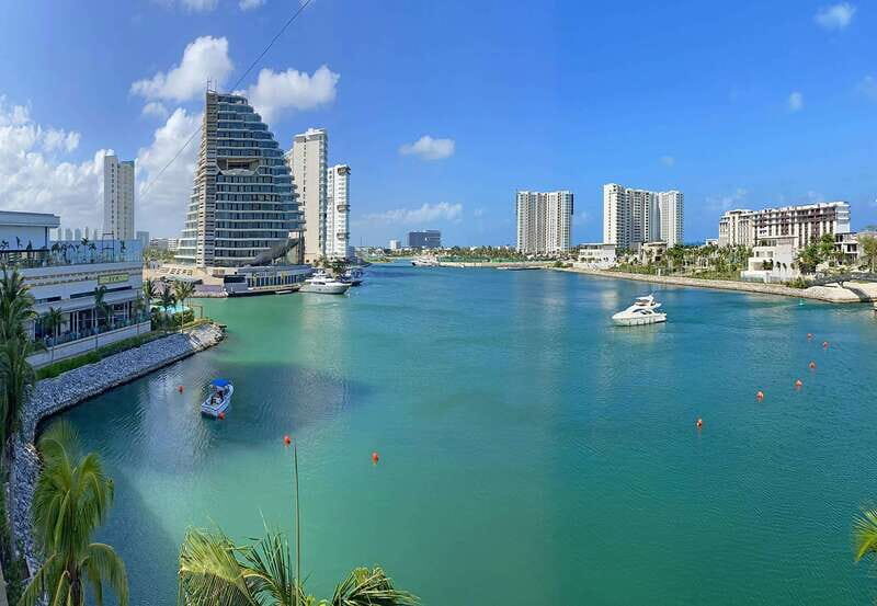 Cancún: Hop-on Hop-off Bus Tour with Submarine Trip - Practical Tips for Making the Most of Your Day