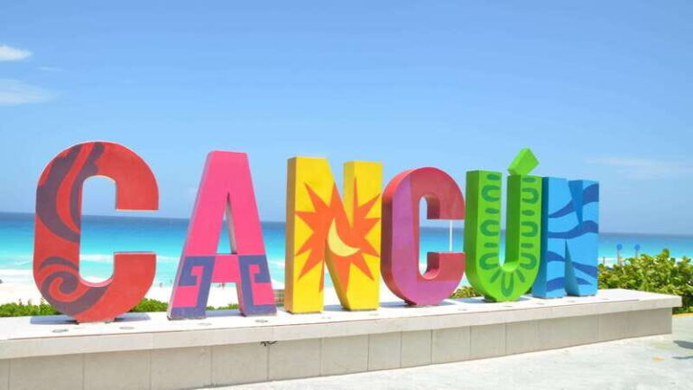 Cancun: Hop-on Hop-off Sightseeing Bus Tour and Attractions - What Our Reviews Say