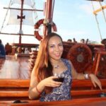 Cancun: Romantic evening in galleon with dinner and open bar - Drinks and Entertainment