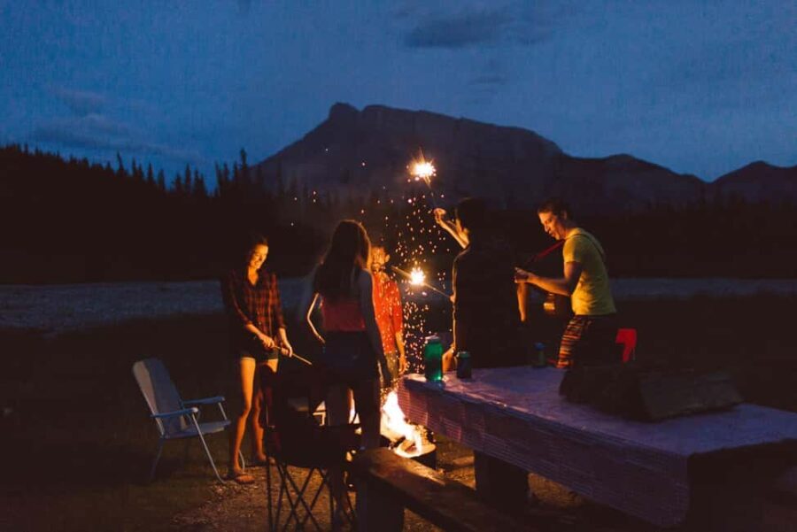 Canmore: Remote Campfire Experience with Evening Walk - 2hrs - A Closer Look at the Canmore Remote Campfire Experience