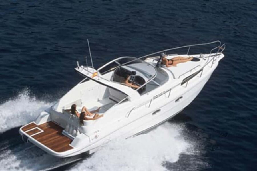 Cannes : Aperitif on a boat - An in-depth look at the boat tour experience