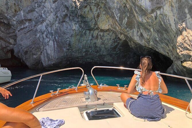 Capri and Blue Grotto Boat tour from Sorrento - Exploring the Itinerary: What You Can Expect