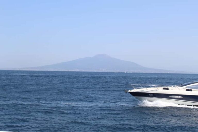 Capri: Blue Cruise with Guide from Sorrento, C.Stabia,Seiano - Who This Tour Is Perfect For