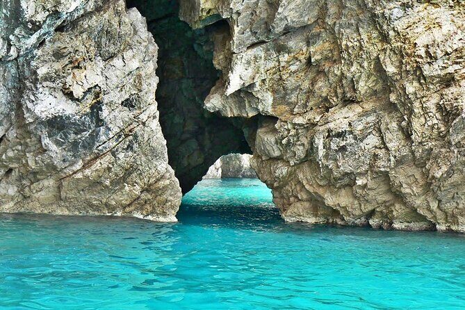 Capri Boat and Walking - The Sum Up