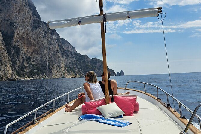 Capri in 3 Hours The Best of the Island by Private Classic Gozzo - The Experience: What Travelers Say
