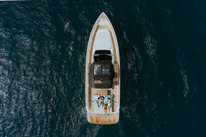 Capri Luxury Private Boat Tour from Capri or Napoli - Authentic Perspectives from Travelers
