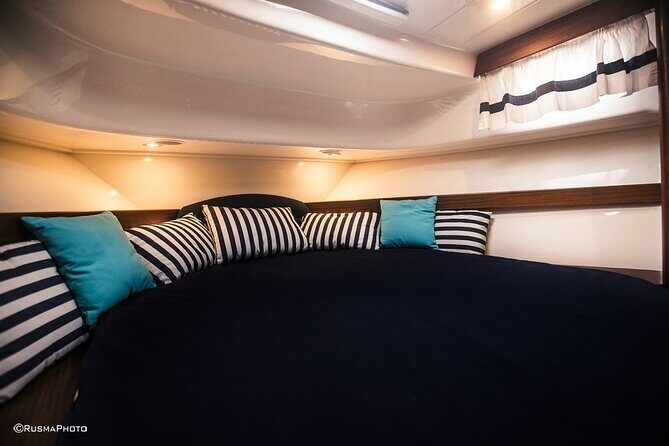 Capri & Positano from Sorrento - Full Day with Classic Gozzo 38ft - FAQ