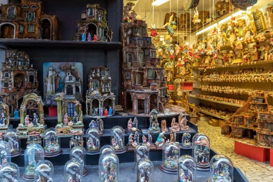 "Capturing the Magic": Explore the Naples Christmas Market - The Sum Up